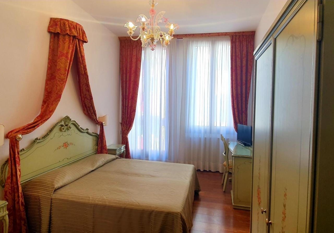 Hotel Al Sotoportego Venedig Exteriör bild