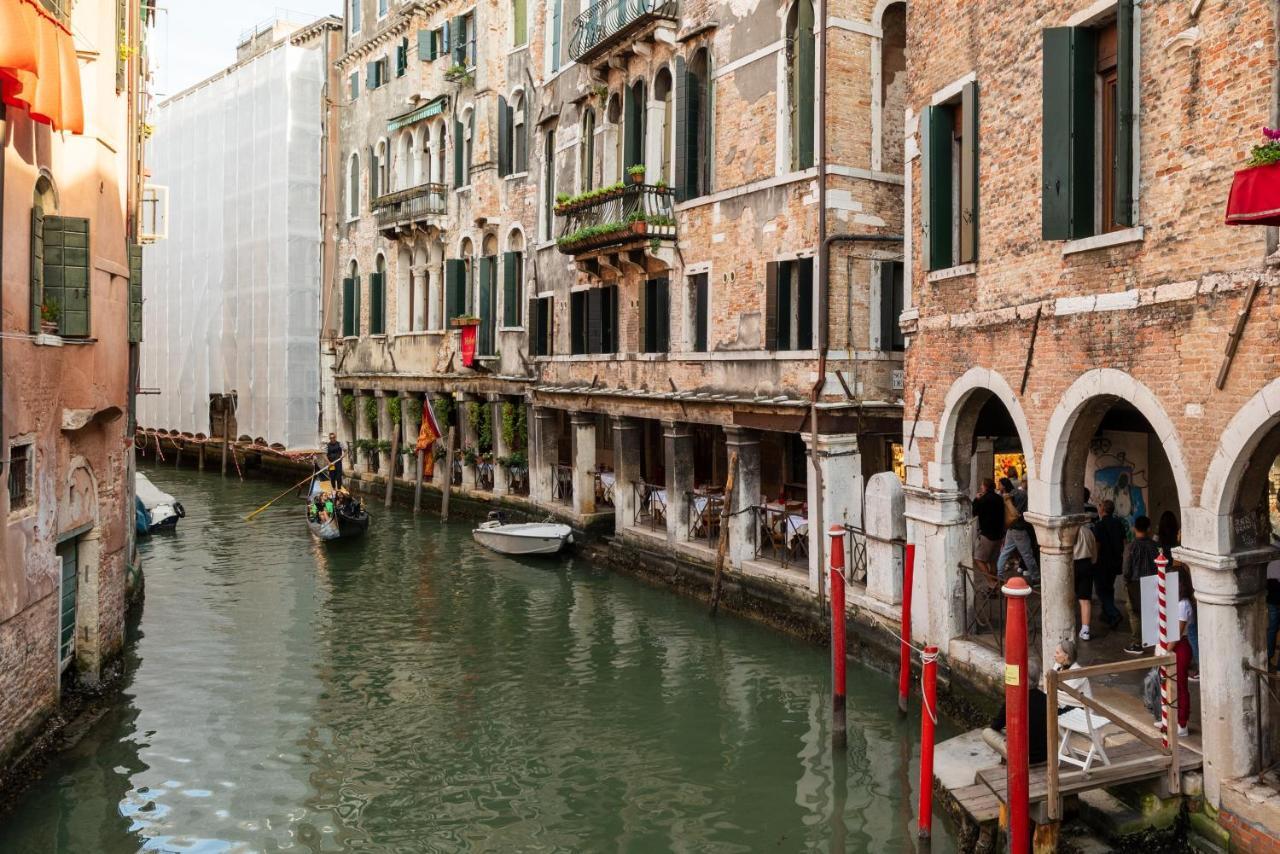 Hotel Al Sotoportego Venedig Exteriör bild