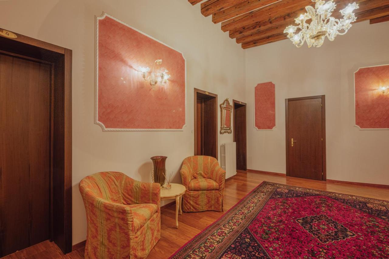 Hotel Al Sotoportego Venedig Exteriör bild