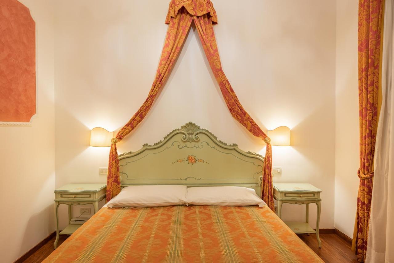 Hotel Al Sotoportego Venedig Exteriör bild