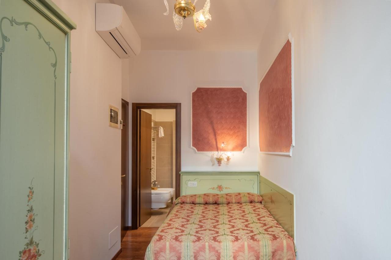 Hotel Al Sotoportego Venedig Exteriör bild
