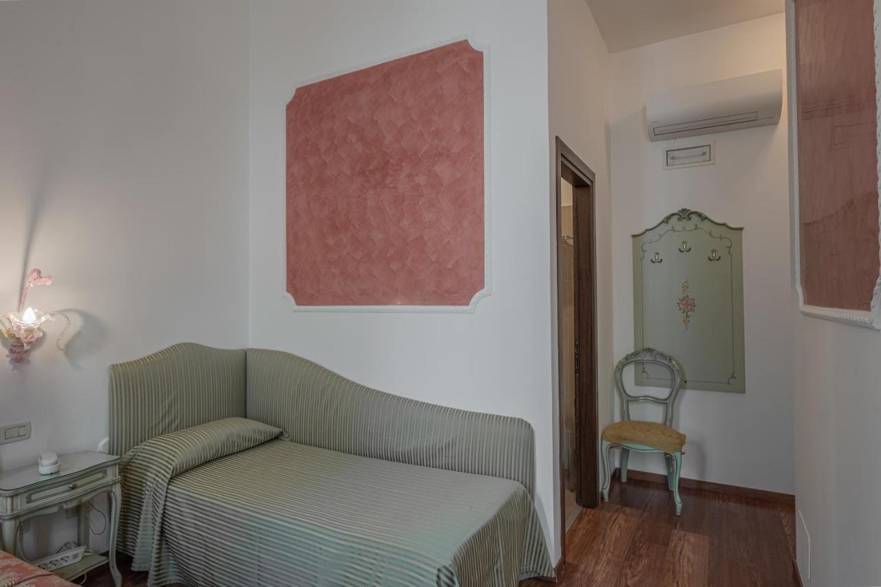 Hotel Al Sotoportego Venedig Exteriör bild